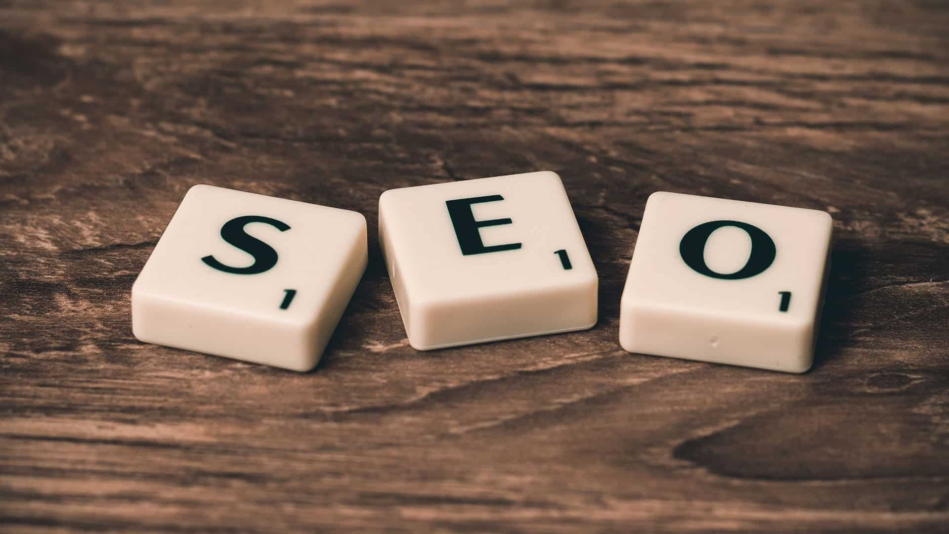 Invertir en estrategias digitales y SEO